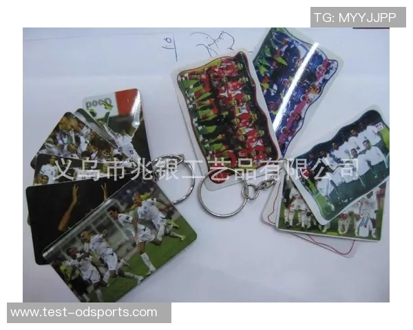 足球明星钥匙链京东自营热销中个性化定制让你随时随地展现球迷风采
